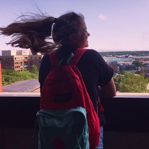 Meet your Posher, Lauren